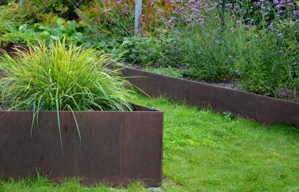 Metal Garden Bed Edging